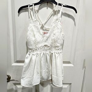 NWT Willow and Root strappy white top-Small